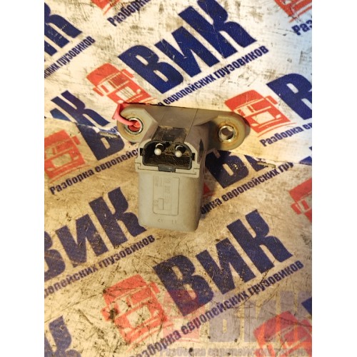 Датчик закрытия замка кабины Renault T 002550 (064)