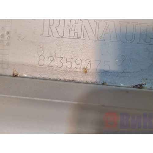 Накладка на торпедо Renault T 002550 (023)-1