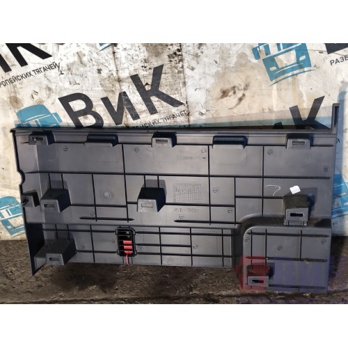 Накладка инструментального ящика Renault T 002550 RH (152)-2