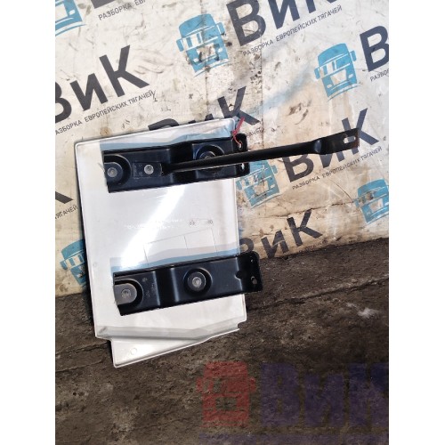 Спойлер кабины Renault T 002550 комплект с деф-ми (047)(050)(044)(048)(049)-21