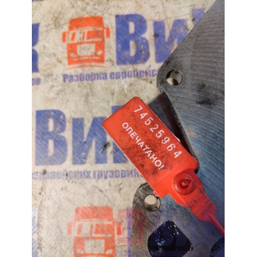 Крышка масляного насоса MAN D2676 LF01 191720 (964)-1