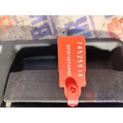 Ручка открывания двери Volvo FH 13 103098 наружняя RH (914)-2