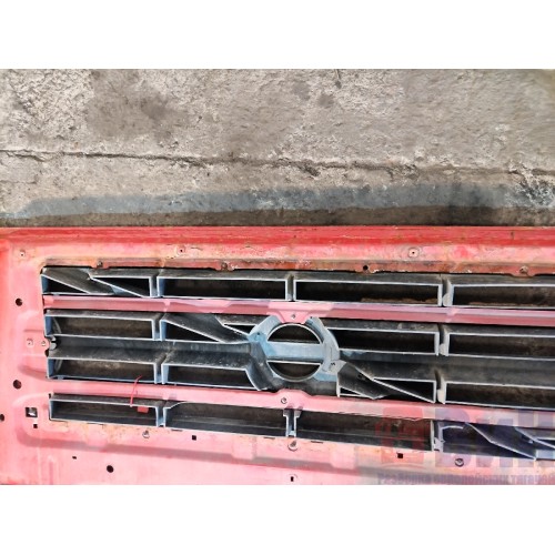 Капот Volvo FH 13 103098 с петлями с деф. (817)-9