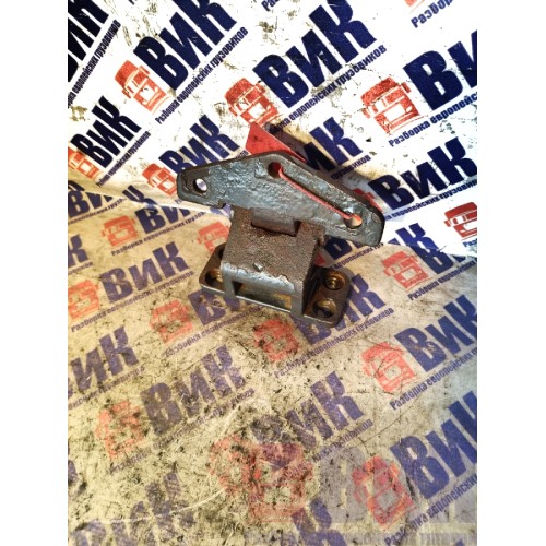 Петля двери Volvo FH 13 103098 нижняя LH (939)-2