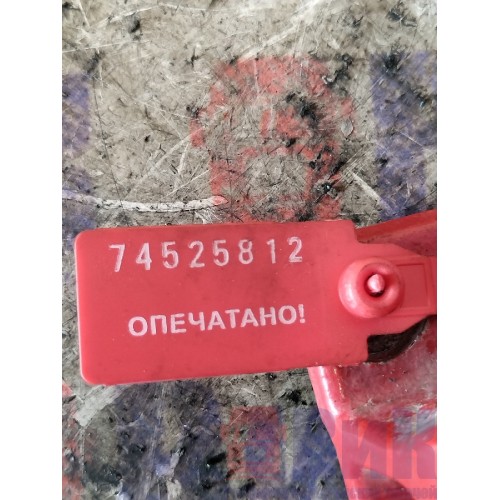 Петля двери Volvo FH 13 103098 нижняя RH (812)-2