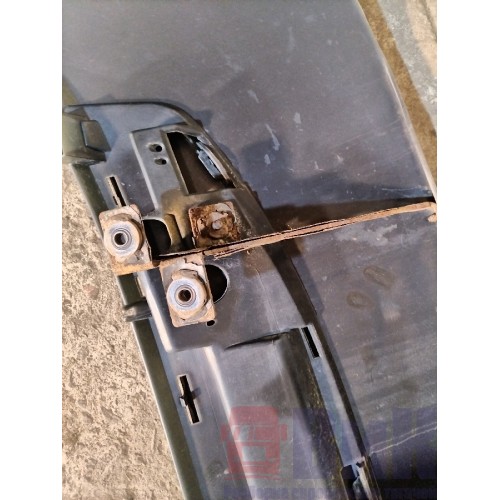 Солнезащитный козырек Volvo FH 13 103098 с деф. (803)-7