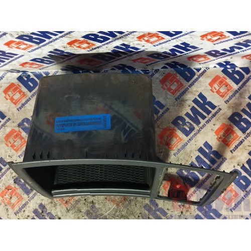 Бардачок панели приборов Volvo FH 13 103098 LH (181)-1