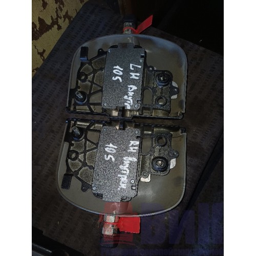 Замок двери ночной DAF 105 991137 (комплект LH/RH) внутренний  (689) (690)