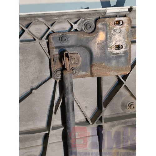 Капот DAF 95 505586 с деф. (747)-7