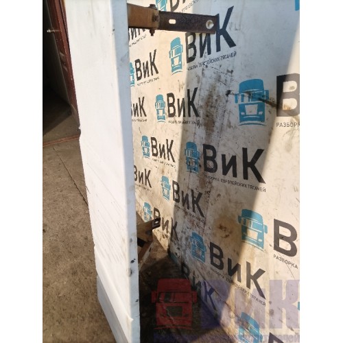 Спойлер кабины DAF 95 505586 основной нижний LH с деф. (687)-4