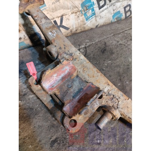 Кронштейн пневморессоры DAF 95 505586 задний RH ржавый (552)-1