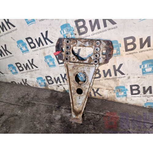 Кронштейн реактивной тяги (бугель) DAF 95 505586 (593)