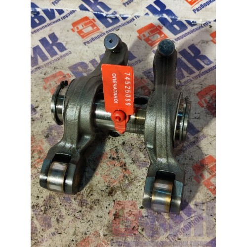 Ось коромысел (в сборе) с рокерами MAN D2066 LF40 №50529510812954 (069)