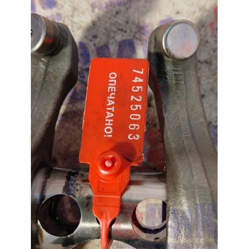 Ось коромысел (в сборе) с рокерами MAN D2066 LF40 №50529510812954 (063)-2