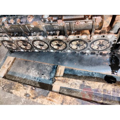 Головка блока цилиндров (ГБЦ) MAN D2066 LF40 №50529510812954 с 5 трещинами (043)-17