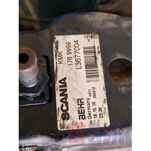 Радиатор основной Scania P340 DC12 058929 с деф. (838)-7