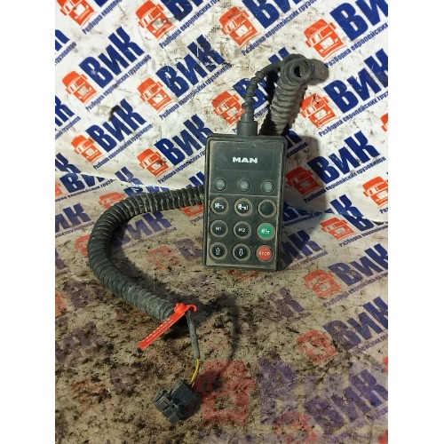 Пульт управления подвеской MAN TGA 460698 ш.к. (825)
