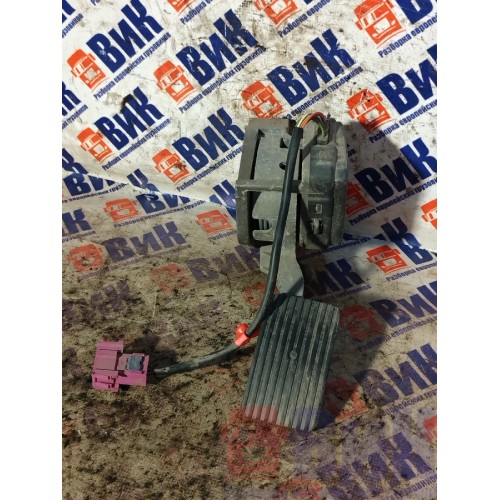 Педаль газа MAN TGA 460698 старого образца (823)