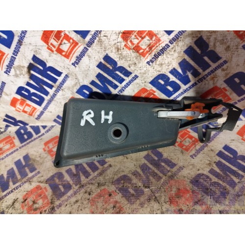 Ручка открывания двери MAN TGA 460698 ш.к. внутренняя RH (079)-1
