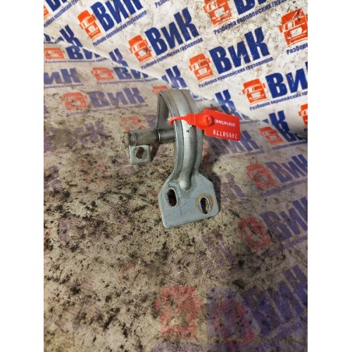 Петля инструментального ящика MAN TGA 460698 ш.к. RH (779)-1