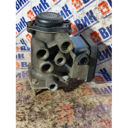 Кран управления тормозами прицепа Scania P340 058944 DC12 (049)-1