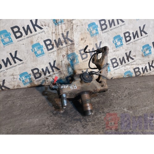 Цапфа (кулак поворотный) Scania P340 058944 DC12 RH (705)