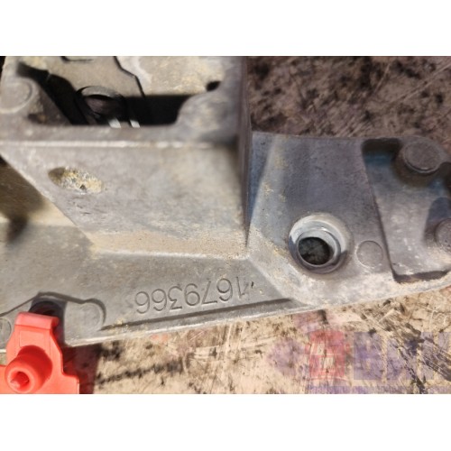 Ручка открывания двери DAF 105 015999 внутренняя RH (566)-2