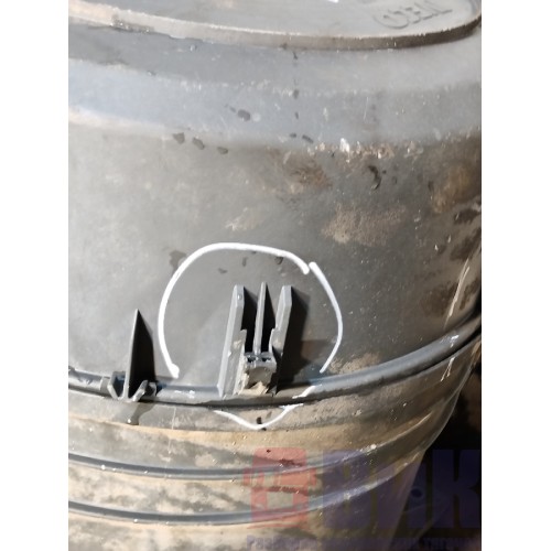 Корпус воздушного фильтра Iveco Stralis 380549 с деф. (559)-4