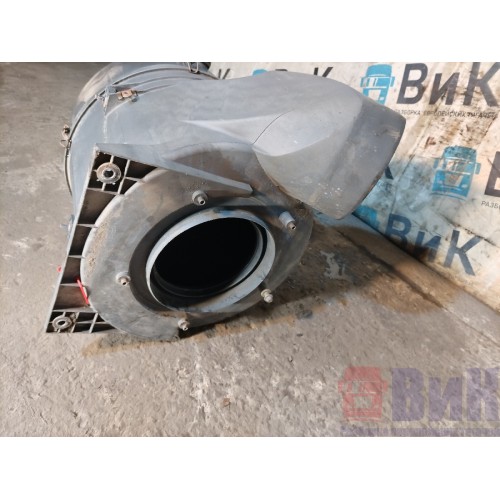 Корпус воздушного фильтра Iveco Stralis 380549 с деф. (559)-9