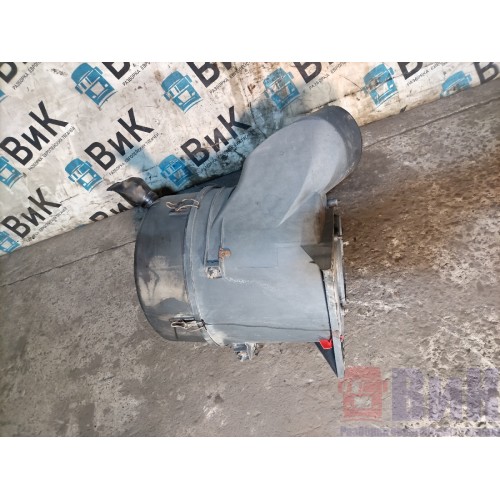 Корпус воздушного фильтра Iveco Stralis 380549 с деф. (559)-13