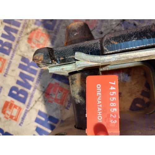 Крюк буксировочный DAF 105 015999 (523)-1