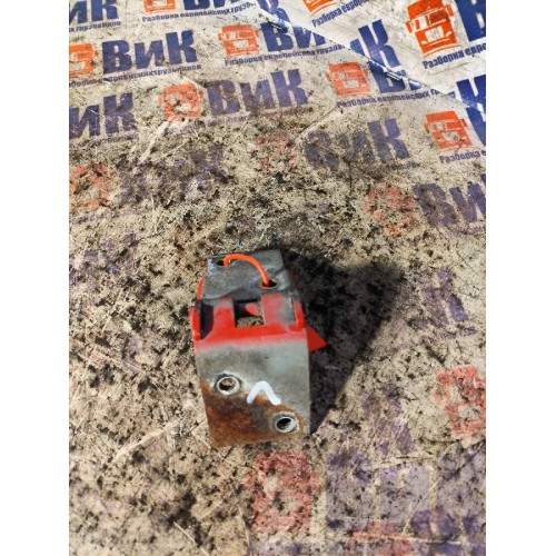 Петля инструментального ящика DAF 105 015999 LH (517)-2