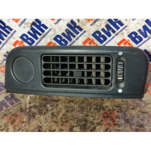 Дефлектор салона DAF 105 015999 RH (524)