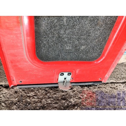 Крышка инструментального ящика DAF 105 015999 LH с деф. (532)-6