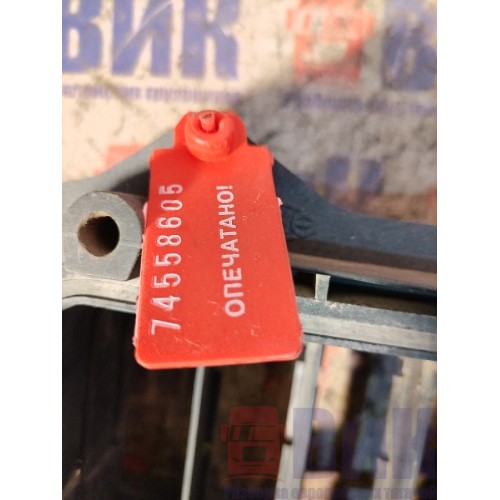 Рамка электроразъемов MAN TGA у.к. н.к. с крышкой (605)-5