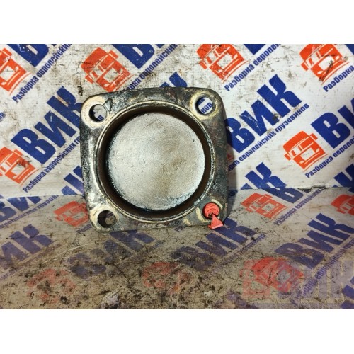 Крышка вала отбора мощности КПП Iveco Stralis 380549 ZF (484)-1