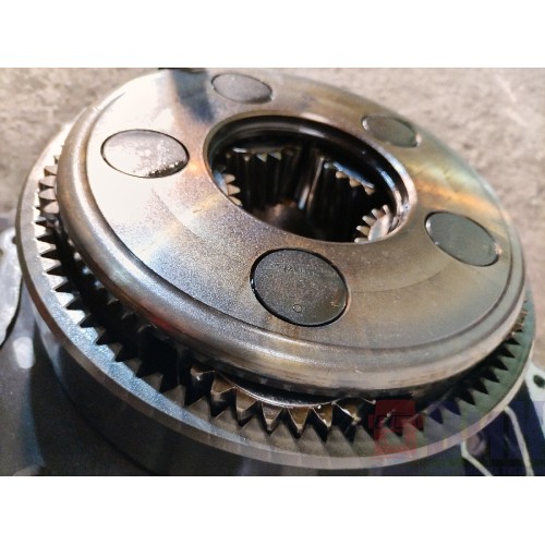 Задняя крышка КПП Iveco Stralis 380549 ZF в сборе с водило (474)-10