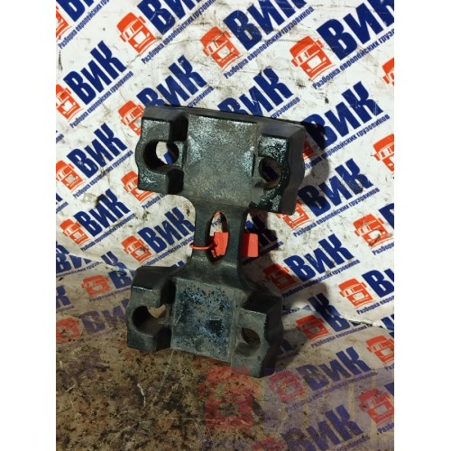 Проставка под стремянки оси полуприцепа Krone Trailer Axle Gigant RH (427)-4