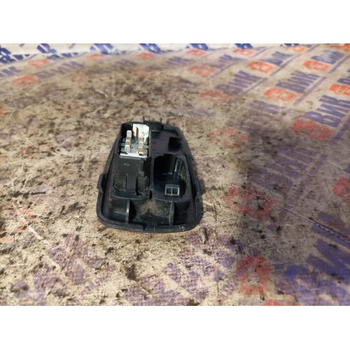 Блок управления стеклоподъемником Scania Cr19 037773 RH (566)-1