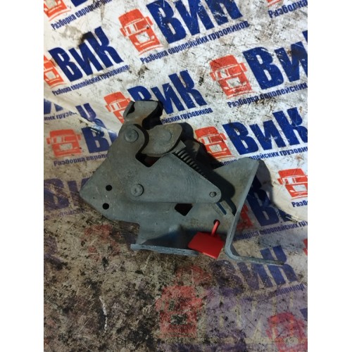 Замок капота Scania Cr19 037773 RH (400)