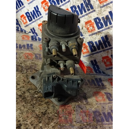 Кран главный тормозной Scania Cr19 037773 (396)-1