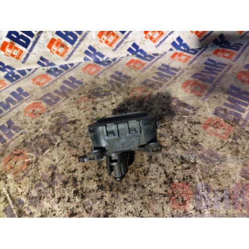 Моторчик заслонки отопителя (сервопривод) Scania Cr19 037773 (572)-1