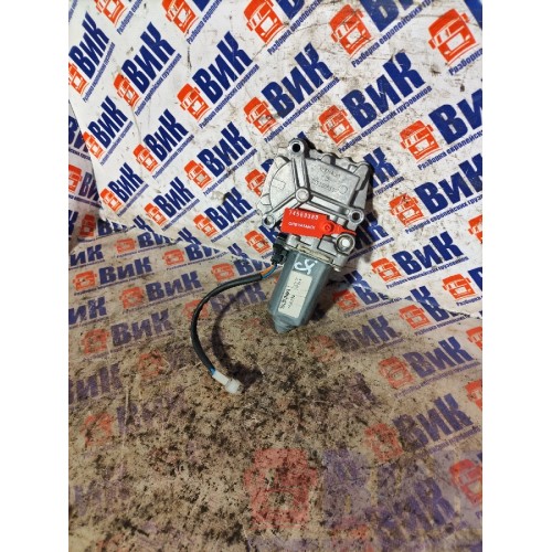 Моторчик стеклоподъемника Scania Cr19 037773 (380)