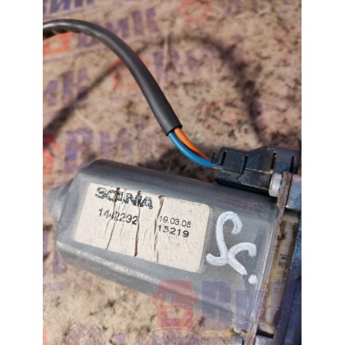 Моторчик стеклоподъемника Scania Cr19 037773 (380)-5