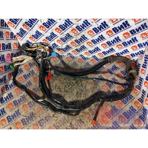 Проводка двери Scania Cr19 037773 LH (371)-5