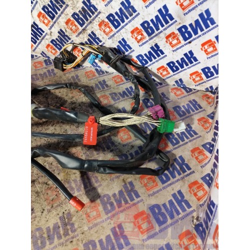 Проводка двери Scania Cr19 037773 RH (373)-3