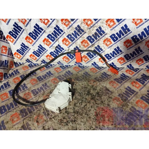 Доводчик замка двери Scania Cr19 037773 RH (361)-2