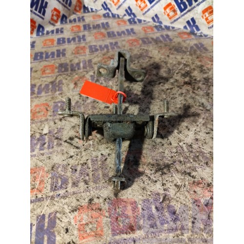 Ограничитель двери Scania Cr19 037773 RH (352)-1