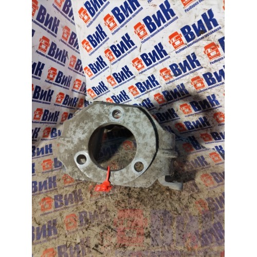 Кронштейн задней подушки кабины Scania Cr19 037773 (346)-5