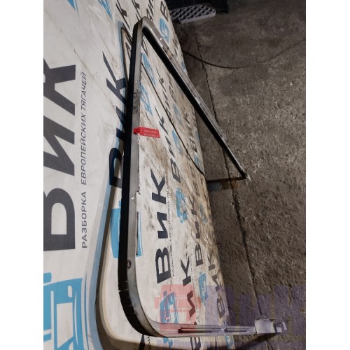 Рамка стекла двери Scania Cr19 037773 LH (335)-6